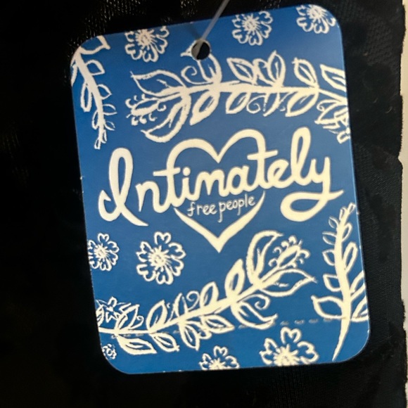 NWT Free people Lace Long sleeve Body suit - Picture 10 of 13